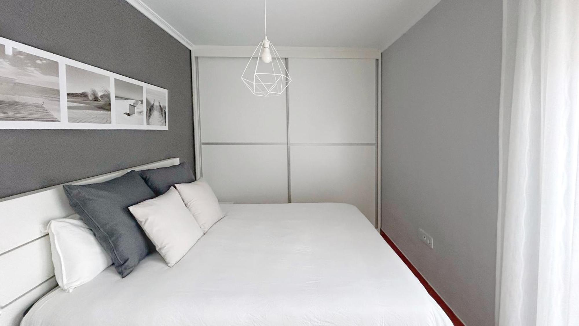 Comillas Bº Casasola - Residencial Lagos Azules - Netflix, Prime, Wifi & Free Indoor Parking Extérieur photo